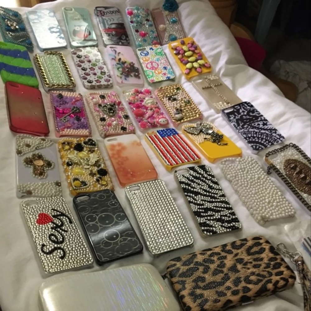 LOTS......... iPhone 5/5s Accessories